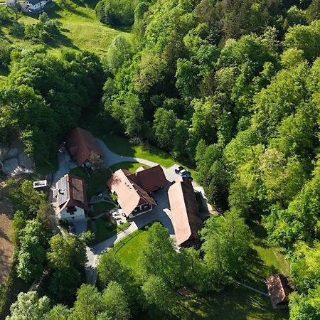 Domacija Seruga Countryside Hotel Novo Mesto Buitenkant foto