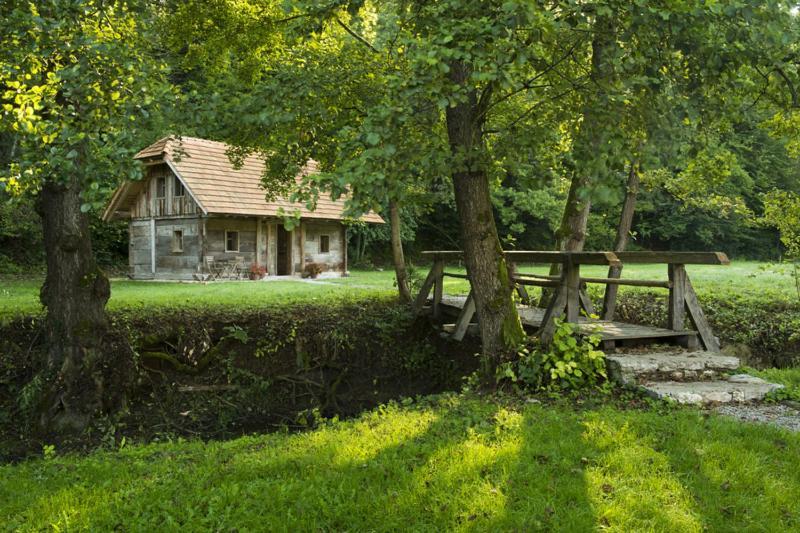 Domacija Seruga Countryside Hotel Novo Mesto Buitenkant foto