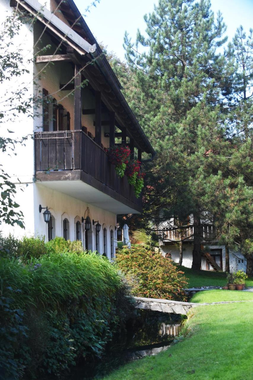 Domacija Seruga Countryside Hotel Novo Mesto Buitenkant foto